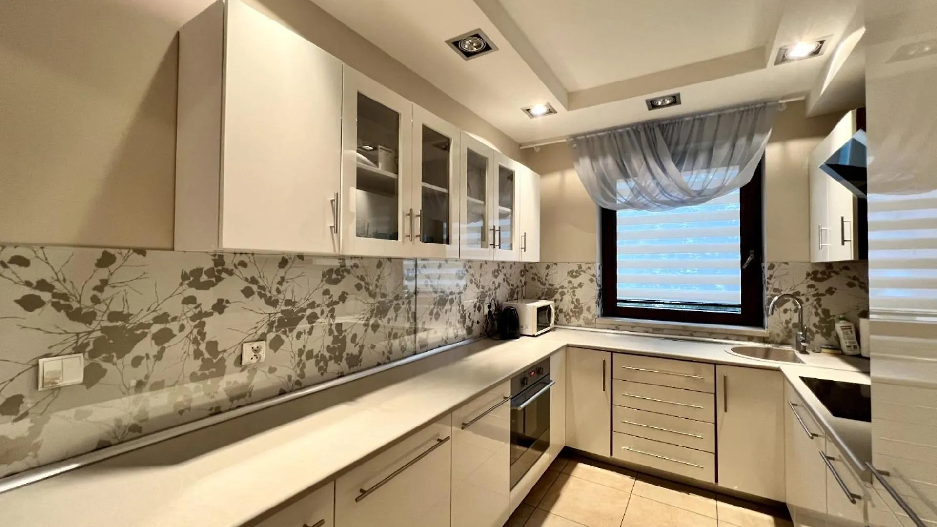98M2 Apartment Oldtown Yacht Marina Gdansk Poland